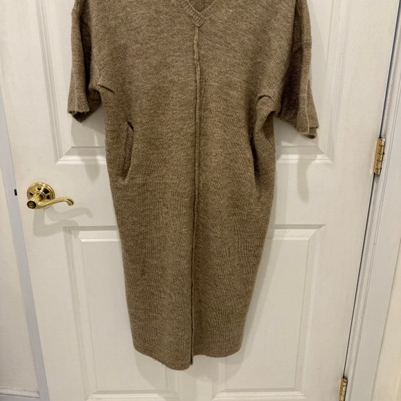 Look by M New York Size Small, Tan Sweater dress/tunic - Picture 2 of 7
